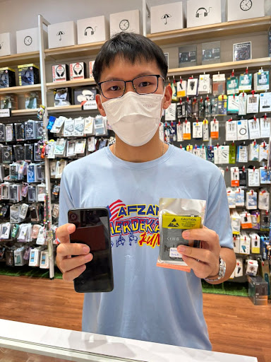 CC Mobile Shop @ Aeon Kulai (Phone Repair & Gadget)
