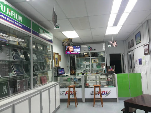 Kedai Gambar Fujifilm Saudara Photo
